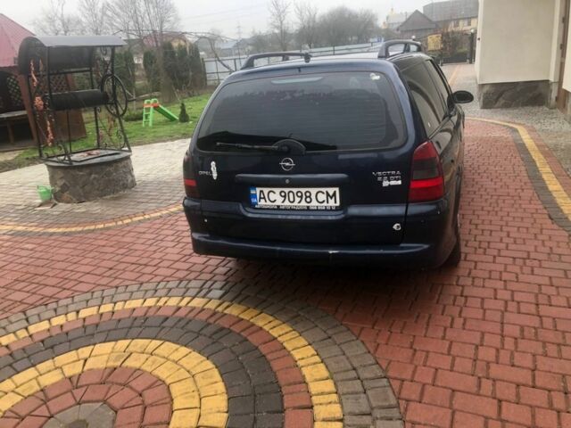 Синій Опель Вектра, об'ємом двигуна 2.2 л та пробігом 3 тис. км за 1400 $, фото 1 на Automoto.ua