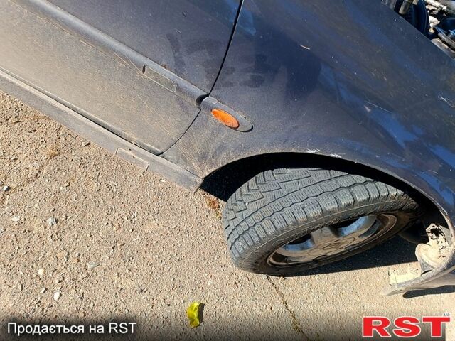 Опель Вектра 2000 в Болграде на Automoto.ua Синий Опель Вектра, объемом двигателя 2 л и пробегом 300 тыс. км за 2750 $, фото 8 на Automoto.ua