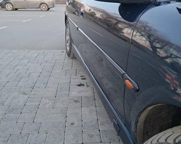 Синий Опель Вектра, объемом двигателя 2 л и пробегом 400 тыс. км за 2700 $, фото 10 на Automoto.ua