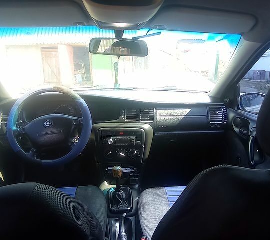 Синій Опель Вектра, об'ємом двигуна 2 л та пробігом 0 тис. км за 2100 $, фото 11 на Automoto.ua