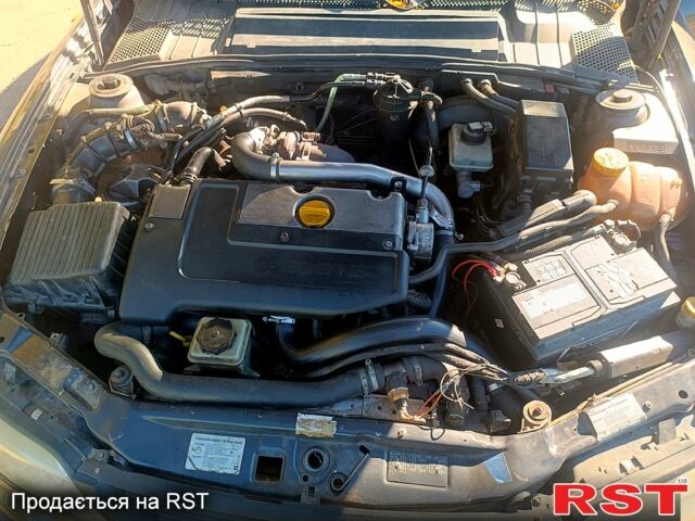 Опель Вектра 2000 в Болграде на Automoto.ua Синий Опель Вектра, объемом двигателя 2 л и пробегом 300 тыс. км за 2750 $, фото 5 на Automoto.ua