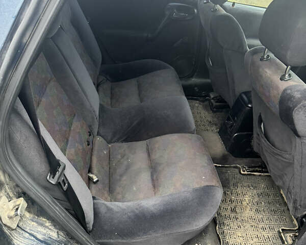 Синий Опель Вектра, объемом двигателя 1.8 л и пробегом 223 тыс. км за 750 $, фото 8 на Automoto.ua