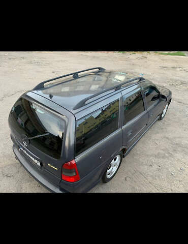 Синий Опель Вектра, объемом двигателя 2 л и пробегом 437 тыс. км за 2100 $, фото 4 на Automoto.ua