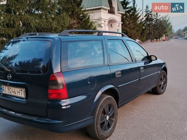 Синий Опель Вектра, объемом двигателя 2 л и пробегом 549 тыс. км за 2500 $, фото 2 на Automoto.ua