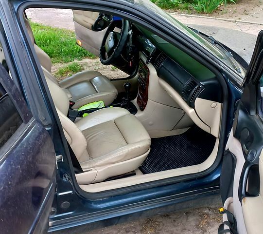 Синий Опель Вектра, объемом двигателя 2.2 л и пробегом 0 тыс. км за 3700 $, фото 6 на Automoto.ua