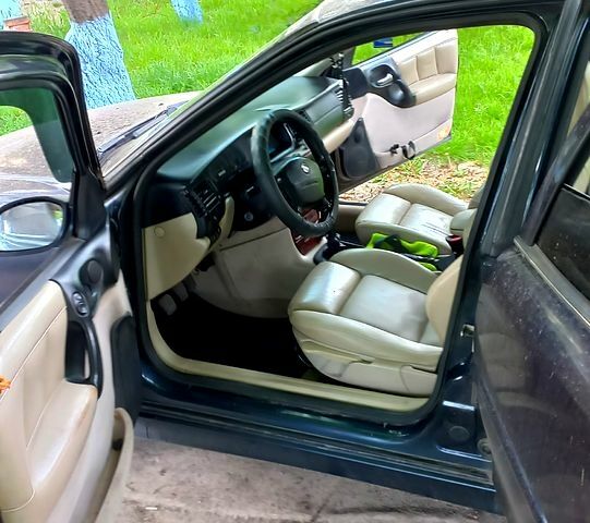 Синий Опель Вектра, объемом двигателя 2.2 л и пробегом 0 тыс. км за 3700 $, фото 7 на Automoto.ua