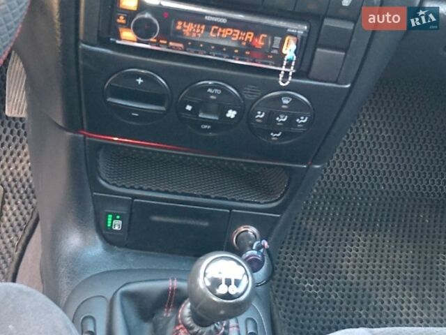 Синий Опель Вектра, объемом двигателя 1.8 л и пробегом 341 тыс. км за 2600 $, фото 10 на Automoto.ua