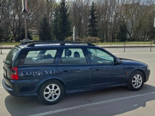 Синий Опель Вектра, объемом двигателя 2 л и пробегом 290 тыс. км за 1800 $, фото 10 на Automoto.ua