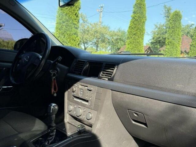Синій Опель Вектра, об'ємом двигуна 1.8 л та пробігом 130 тис. км за 3200 $, фото 3 на Automoto.ua