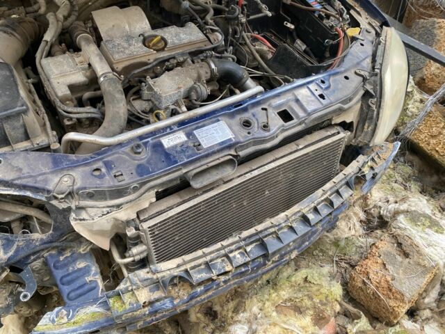 Синій Опель Вектра, об'ємом двигуна 2.2 л та пробігом 2 тис. км за 500 $, фото 4 на Automoto.ua