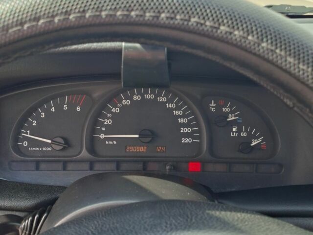 Синий Опель Вектра, объемом двигателя 2 л и пробегом 290 тыс. км за 1800 $, фото 5 на Automoto.ua