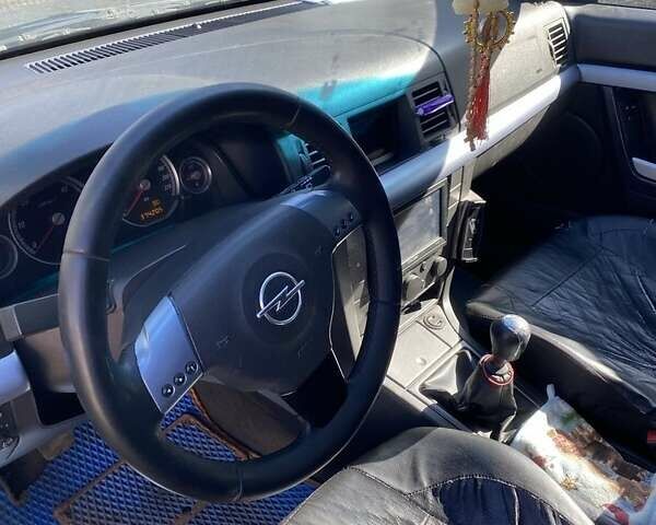 Синий Опель Вектра, объемом двигателя 2.2 л и пробегом 370 тыс. км за 4100 $, фото 3 на Automoto.ua