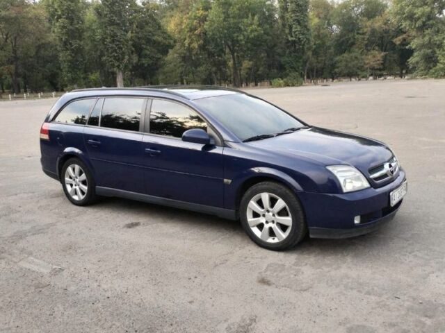 Синий Опель Вектра, объемом двигателя 2 л и пробегом 300 тыс. км за 4200 $, фото 4 на Automoto.ua