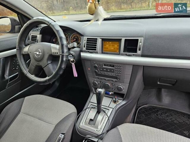 Синий Опель Вектра, объемом двигателя 2.17 л и пробегом 350 тыс. км за 3999 $, фото 22 на Automoto.ua