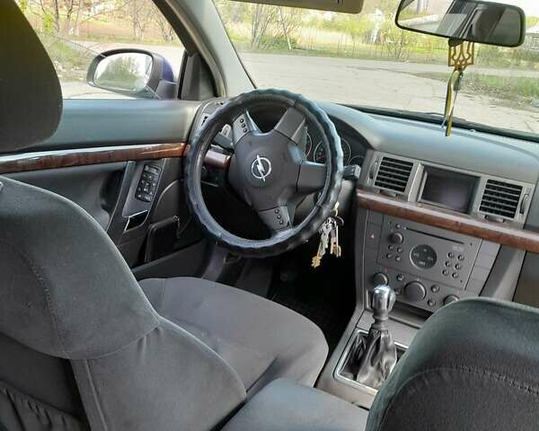 Синий Опель Вектра, объемом двигателя 2.2 л и пробегом 254 тыс. км за 4200 $, фото 8 на Automoto.ua