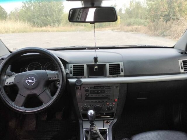 Синий Опель Вектра, объемом двигателя 2 л и пробегом 300 тыс. км за 4200 $, фото 7 на Automoto.ua