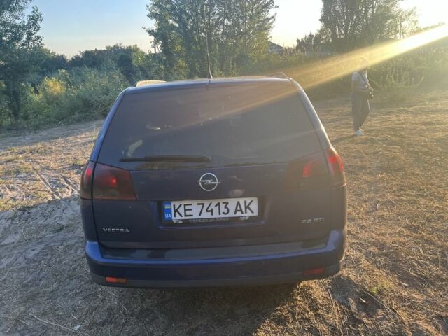 Синій Опель Вектра, об'ємом двигуна 2.2 л та пробігом 400 тис. км за 4000 $, фото 6 на Automoto.ua