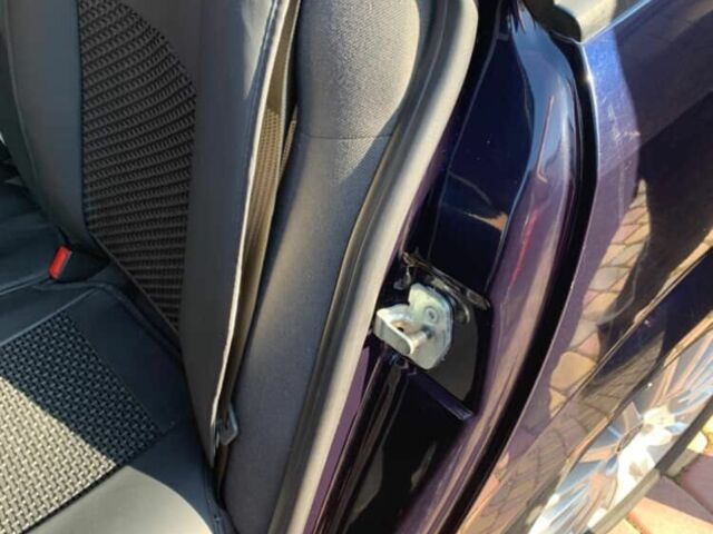 Синій Опель Вектра, об'ємом двигуна 1.8 л та пробігом 267 тис. км за 4500 $, фото 7 на Automoto.ua