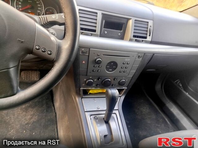 Синий Опель Вектра, объемом двигателя 2.2 л и пробегом 300 тыс. км за 4500 $, фото 4 на Automoto.ua