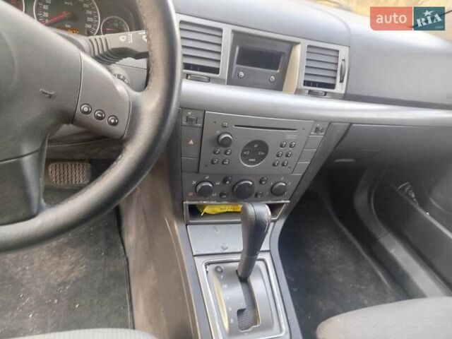 Синий Опель Вектра, объемом двигателя 2.17 л и пробегом 300 тыс. км за 4500 $, фото 2 на Automoto.ua