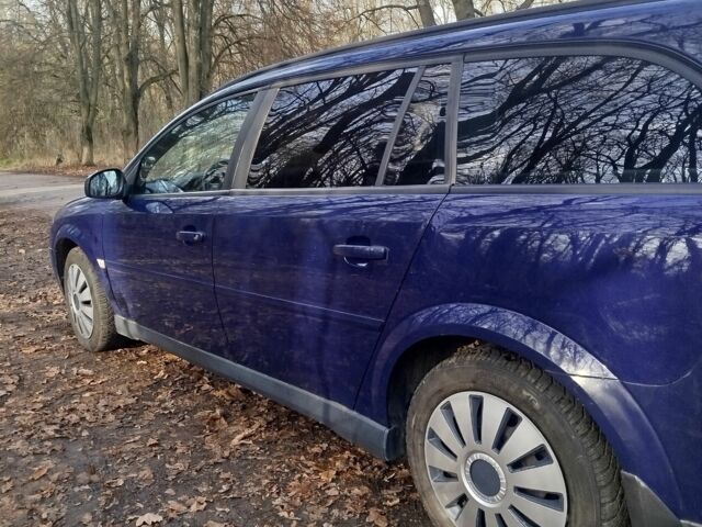 Синий Опель Вектра, объемом двигателя 2.2 л и пробегом 300 тыс. км за 4500 $, фото 2 на Automoto.ua