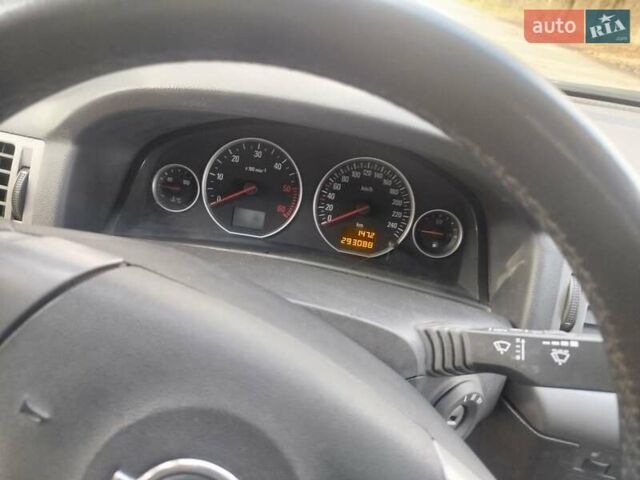 Синий Опель Вектра, объемом двигателя 2.17 л и пробегом 300 тыс. км за 4500 $, фото 7 на Automoto.ua