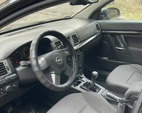 Синий Опель Вектра, объемом двигателя 2.96 л и пробегом 345 тыс. км за 1000 $, фото 6 на Automoto.ua
