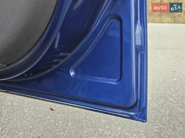 Синий Опель Вектра, объемом двигателя 2.17 л и пробегом 350 тыс. км за 3999 $, фото 16 на Automoto.ua