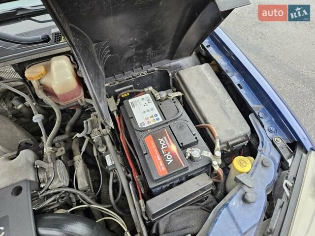 Синий Опель Вектра, объемом двигателя 2.17 л и пробегом 350 тыс. км за 3999 $, фото 33 на Automoto.ua