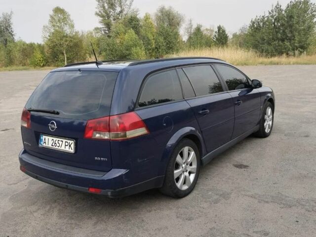 Синий Опель Вектра, объемом двигателя 2 л и пробегом 300 тыс. км за 4200 $, фото 2 на Automoto.ua