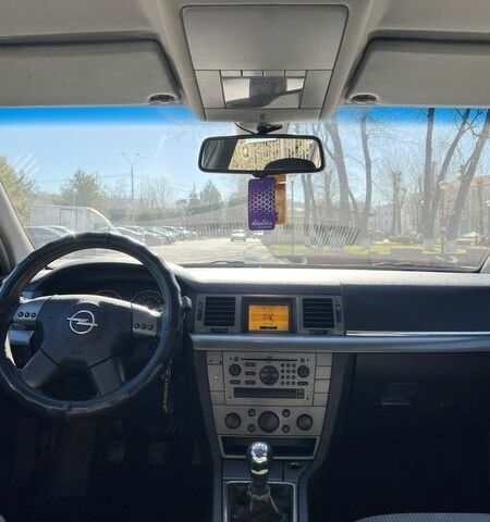 Синий Опель Вектра, объемом двигателя 1.91 л и пробегом 320 тыс. км за 3300 $, фото 6 на Automoto.ua