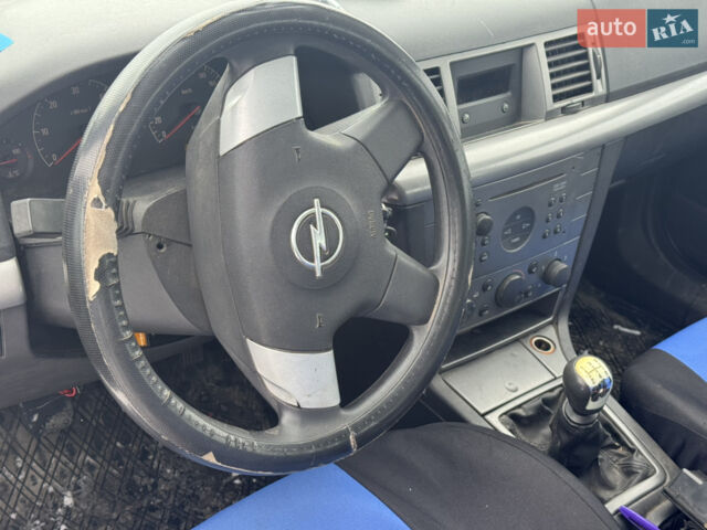 Синій Опель Вектра, об'ємом двигуна 2 л та пробігом 260 тис. км за 4000 $, фото 11 на Automoto.ua