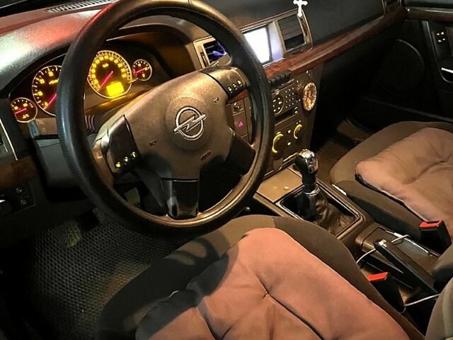 Синій Опель Вектра, об'ємом двигуна 1.9 л та пробігом 428 тис. км за 3499 $, фото 2 на Automoto.ua