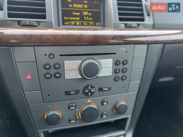 Синій Опель Вектра, об'ємом двигуна 1.91 л та пробігом 395 тис. км за 3800 $, фото 87 на Automoto.ua