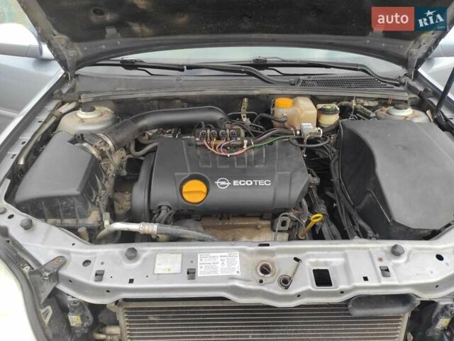 Синій Опель Вектра, об'ємом двигуна 1.8 л та пробігом 338 тис. км за 4250 $, фото 39 на Automoto.ua