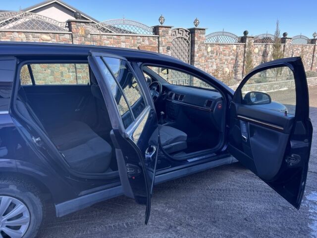 Синий Опель Вектра, объемом двигателя 2.2 л и пробегом 258 тыс. км за 2000 $, фото 9 на Automoto.ua