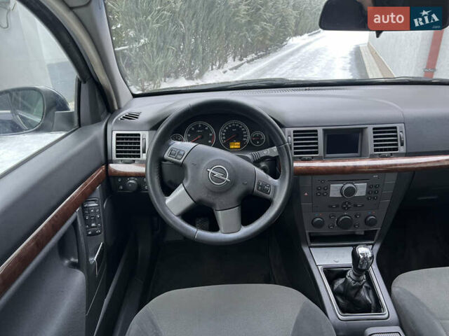 Синій Опель Вектра, об'ємом двигуна 1.91 л та пробігом 395 тис. км за 3800 $, фото 50 на Automoto.ua