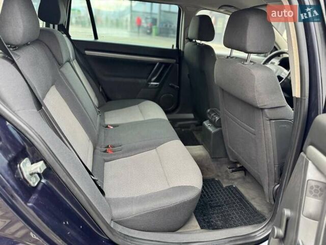 Синий Опель Вектра, объемом двигателя 1.9 л и пробегом 310 тыс. км за 2999 $, фото 15 на Automoto.ua