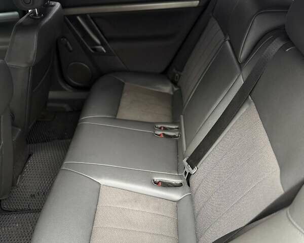 Синий Опель Вектра, объемом двигателя 2 л и пробегом 428 тыс. км за 4250 $, фото 22 на Automoto.ua