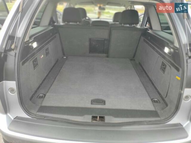 Синій Опель Вектра, об'ємом двигуна 1.8 л та пробігом 338 тис. км за 4250 $, фото 31 на Automoto.ua