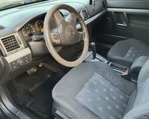 Синий Опель Вектра, объемом двигателя 2.2 л и пробегом 348 тыс. км за 4200 $, фото 10 на Automoto.ua