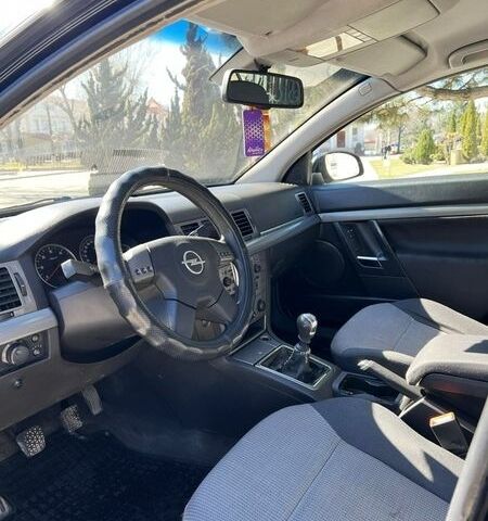 Синий Опель Вектра, объемом двигателя 1.91 л и пробегом 320 тыс. км за 3300 $, фото 9 на Automoto.ua