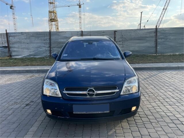 Синий Опель Вектра, объемом двигателя 1.9 л и пробегом 250 тыс. км за 1899 $, фото 1 на Automoto.ua