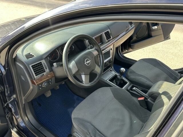 Синий Опель Вектра, объемом двигателя 1.9 л и пробегом 367 тыс. км за 3200 $, фото 13 на Automoto.ua