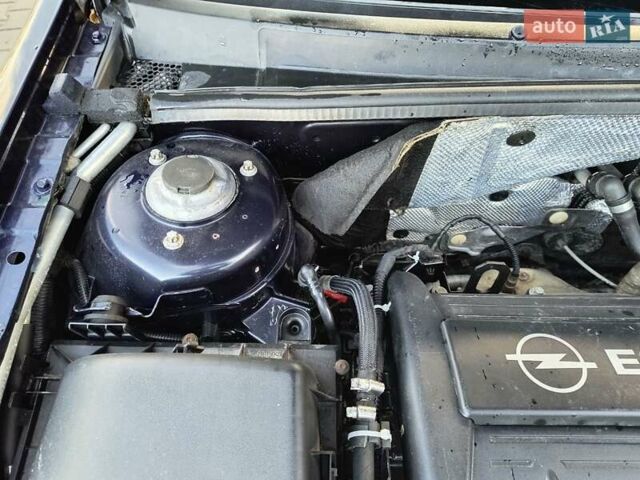 Синій Опель Вектра, об'ємом двигуна 2.2 л та пробігом 348 тис. км за 4400 $, фото 15 на Automoto.ua
