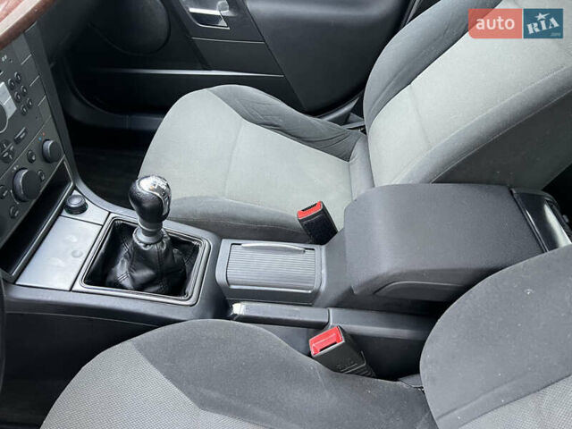 Синій Опель Вектра, об'ємом двигуна 1.91 л та пробігом 395 тис. км за 3800 $, фото 46 на Automoto.ua