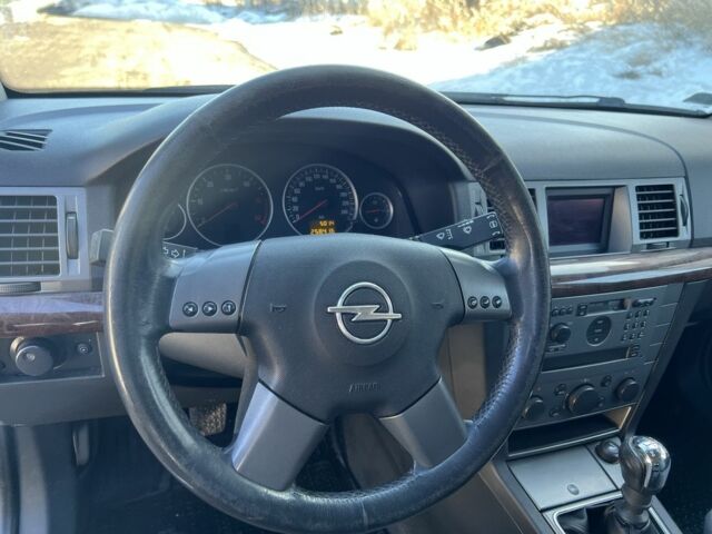 Синий Опель Вектра, объемом двигателя 2.2 л и пробегом 258 тыс. км за 2000 $, фото 14 на Automoto.ua