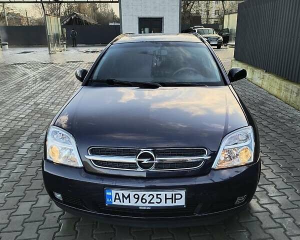 Синий Опель Вектра, объемом двигателя 2.2 л и пробегом 348 тыс. км за 4200 $, фото 1 на Automoto.ua