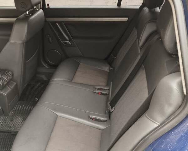 Синий Опель Вектра, объемом двигателя 2 л и пробегом 420 тыс. км за 4700 $, фото 1 на Automoto.ua