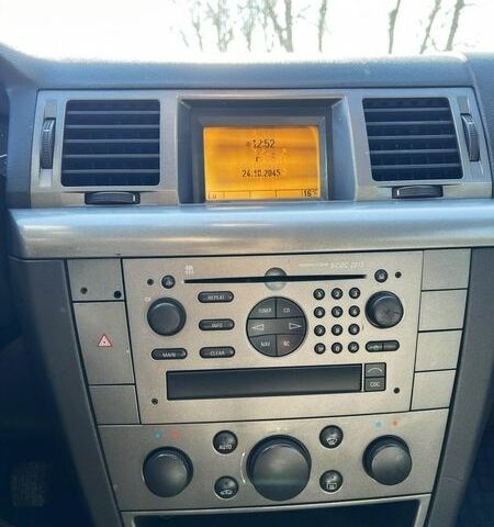 Синий Опель Вектра, объемом двигателя 1.91 л и пробегом 320 тыс. км за 3300 $, фото 7 на Automoto.ua